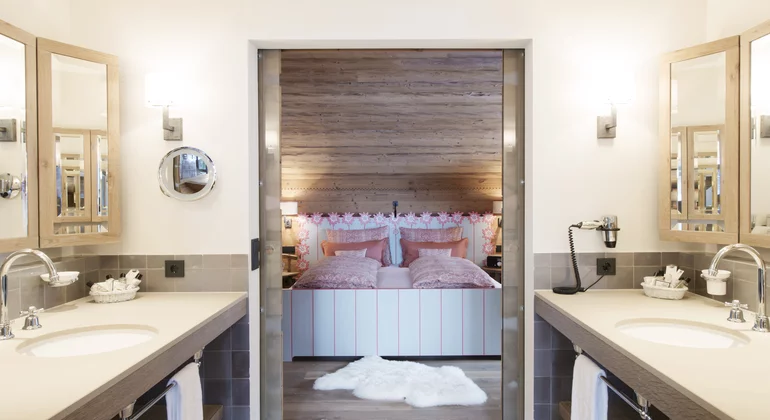 Chalet Lech II Bad und Schlafzimmer © JK Lodge GmbH
