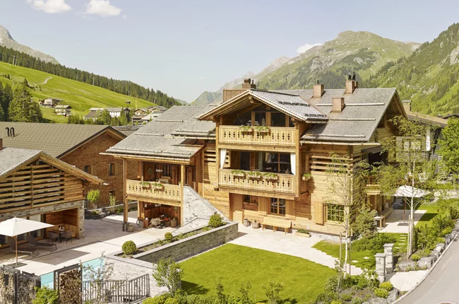 Chalet Lech Aussenansicht im Sommer © JK Lodge GmbH Chalet Lech Aussenansicht im Sommer © JK Lodge GmbH