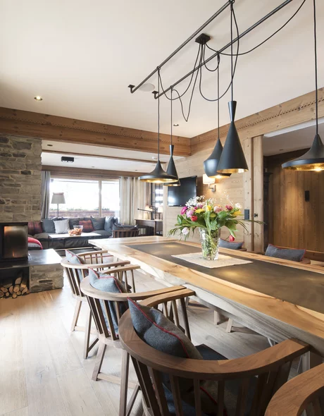 Chalet Lech II Essbereich und Wohnraum © JK Lodge GmbH