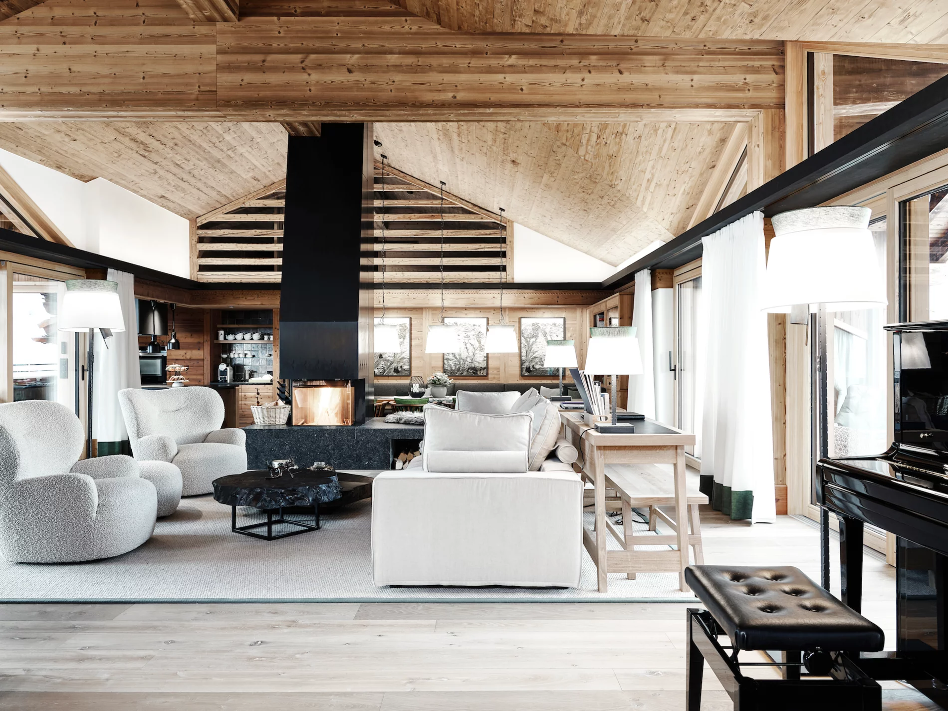 Chalet Loft Wohn und Essbereich © JK Lodge GmbH