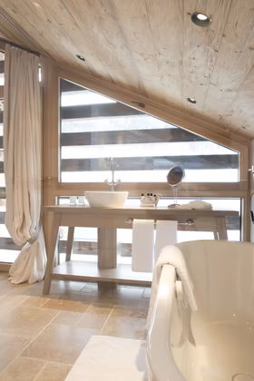 Chalet Arlberg Badezimmer © Stefan Mayrhofner