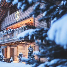 Lech Lodge Aussenansicht Winter b© JK Lodge GmbH