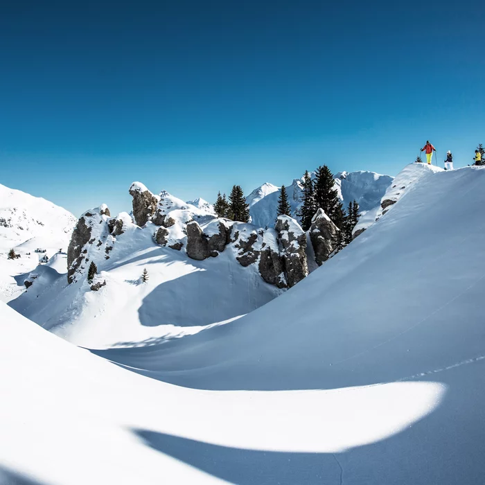 Tiefschnee am Arlberg © ZuersTourismus/ChristophSchoech