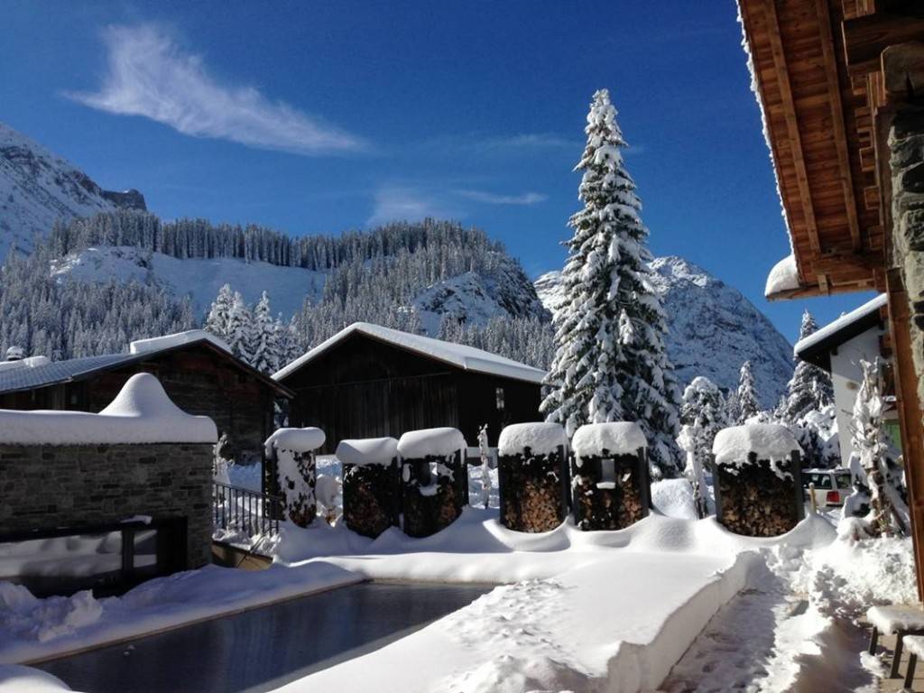 First snow around the Lech Lodge am Arlberg